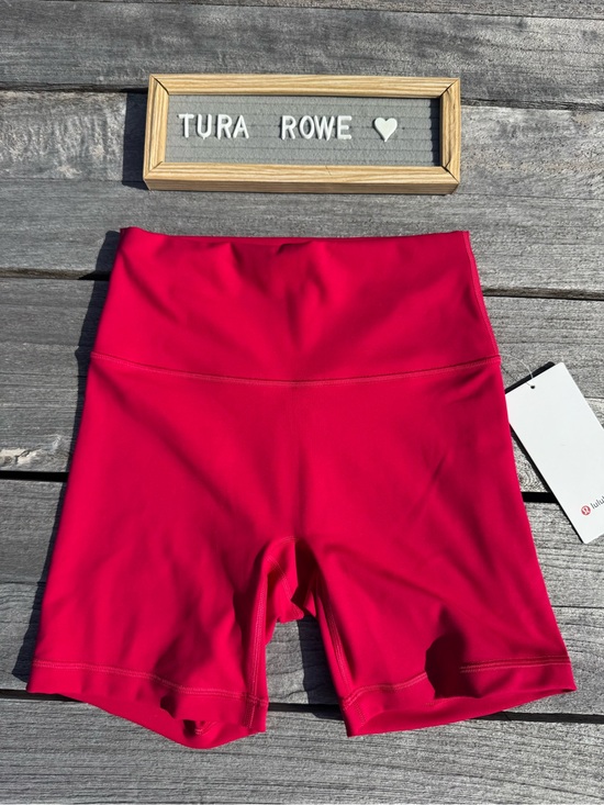 lululemon athletica Pants - Lululemon Wunder Train No Line High-Rise Short 6" Mulberry Spark SIZE 6 NWT 💖